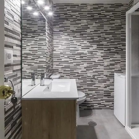 Apartamento En El Corazon De Con 4 Y Garaje Gratuito - Es-210-4 Apartment