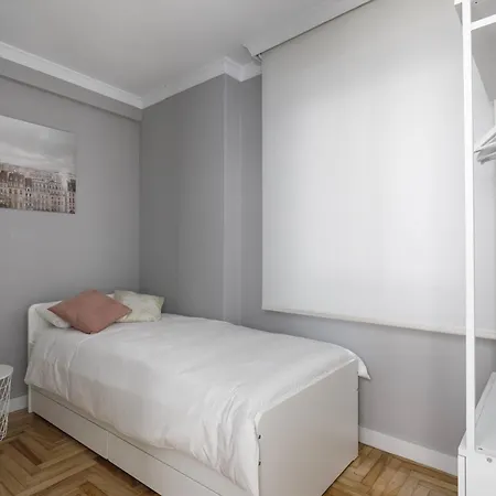 Apartamento En El Corazon De Con 4 Y Garaje Gratuito - Es-210-4 Vigo