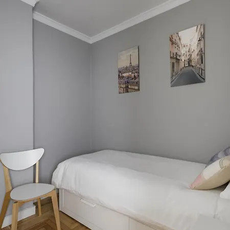 Apartamento En El Corazon De Con 4 Y Garaje Gratuito - Es-210-4 Apartment