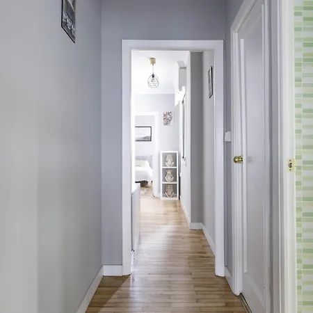 Apartamento En El Corazon De Con 4 Y Garaje Gratuito - Es-210-4 * Vigo