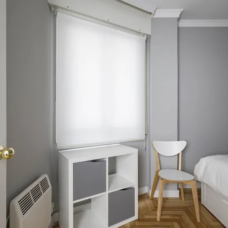 Apartamento En El Corazon De Con 4 Y Garaje Gratuito - Es-210-4 Apartment Vigo
